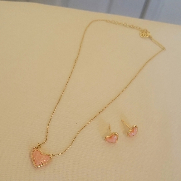 Kendra Scott Jewelry - Kendra Scott pink heart set